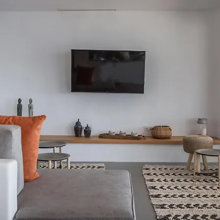 Aether - Infinity Pool Mykonos *